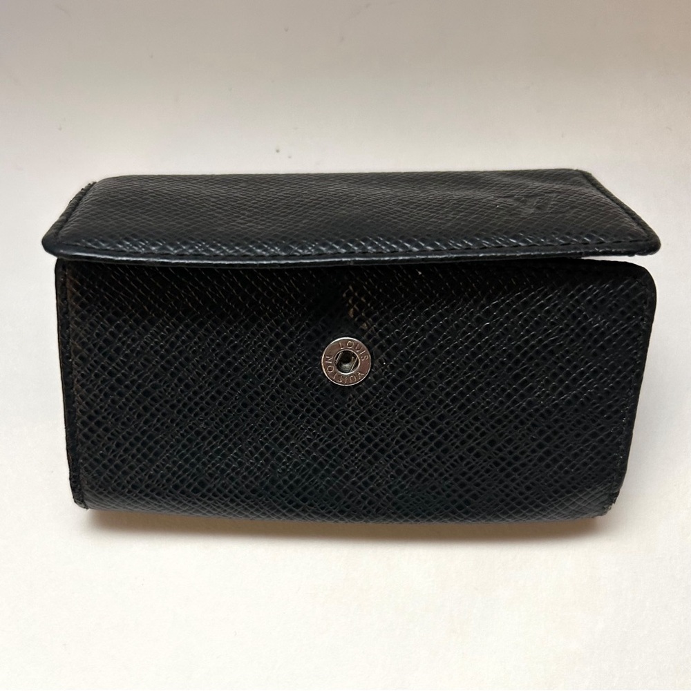 Louis Vuitton Multiclés 6 Key Holder Wallet in Black Taiga Leather EUC Authentic - Picture 3 of 12